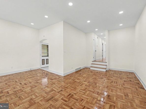 8367 Langdon Street, Philadelphia PA 19152