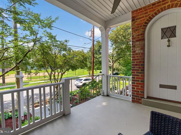 2505 39TH Street NW, Washington DC 20007