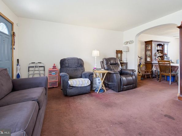 84 Barbara Road, Drexel Hill PA 19026