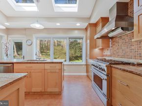 1438 Brookhaven Drive, Mclean VA 22101