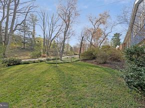 1438 Brookhaven Drive, Mclean VA 22101