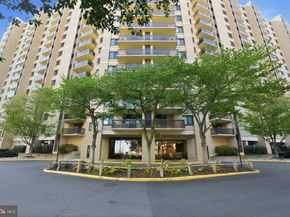309 Yoakum Parkway 603, Alexandria VA 22304