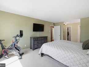309 Yoakum Parkway 603, Alexandria VA 22304