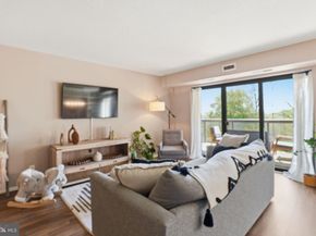 309 Yoakum Parkway 603, Alexandria VA 22304