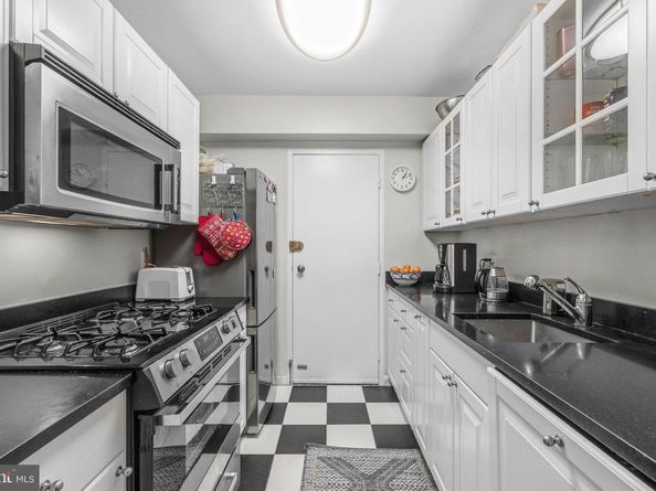 5410 Connecticut Avenue NW 811, Washington DC 20015