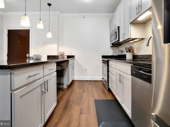 6301 Edsall Road 104, Alexandria VA 22312