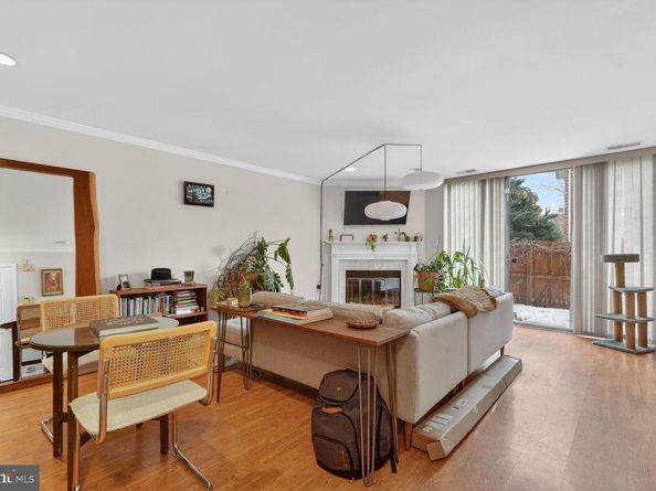 939 S Scott Street UNIT 1, Arlington VA 22204