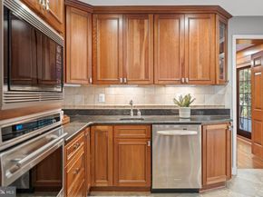 6710 Wemberly Way, Mclean VA 22101