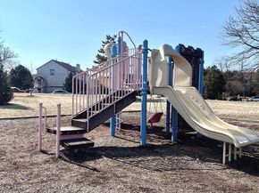 46724 Fielding Terrace 49, Sterling VA 20164