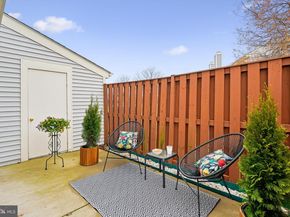 46724 Fielding Terrace 49, Sterling VA 20164