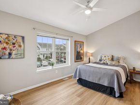 46724 Fielding Terrace 49, Sterling VA 20164