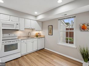 46724 Fielding Terrace 49, Sterling VA 20164