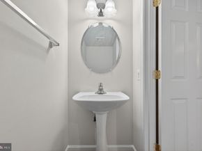 13717 Maple Sugar Lane, Herndon VA 20171