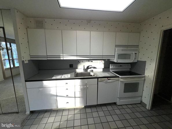 1001 City Avenue EE423, Wynnewood PA 19096