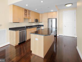 8220 Crestwood Heights Drive 1215, Mclean VA 22102