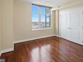 8220 Crestwood Heights Drive 1215, Mclean VA 22102