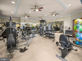 8220 Crestwood Heights Drive 1215, Mclean VA 22102