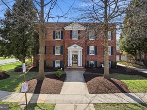 400 Commonwealth Avenue 307, Alexandria VA 22301