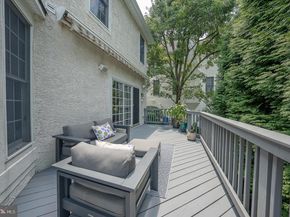 406 Merion Hill Lane, Conshohocken PA 19428