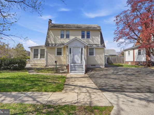2320 S Eads Street, Arlington VA 22202