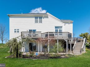 201 Summer Ridge Circle, Chalfont PA 18914
