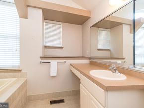 201 Summer Ridge Circle, Chalfont PA 18914