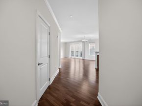 800 Admirals Way 1836, Philadelphia PA 19146