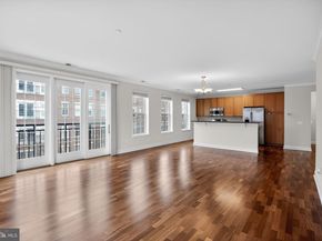 800 Admirals Way 1836, Philadelphia PA 19146