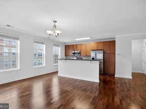 800 Admirals Way 1836, Philadelphia PA 19146