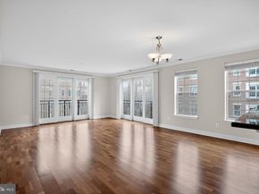 800 Admirals Way 1836, Philadelphia PA 19146