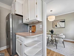 803 Chetworth Place, Alexandria VA 22314