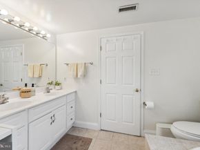 2034 S Shirlington Road, Arlington VA 22204