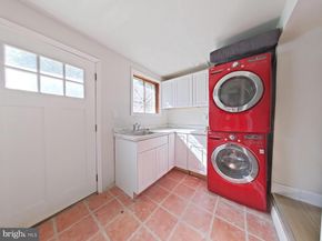 5331 Wayne Avenue, Philadelphia PA 19144