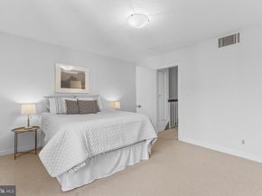 1099 22nd Street NW 807, Washington DC 20037