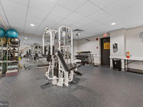 1099 22nd Street NW 807, Washington DC 20037