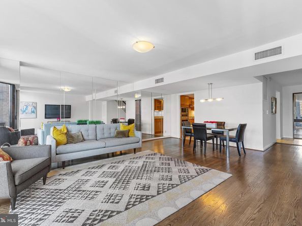 1099 22nd Street NW 807, Washington DC 20037