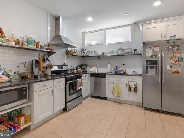 2302 Collins Street, Philadelphia PA 19125
