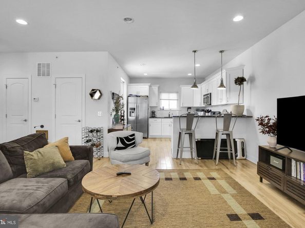 2302 Collins Street, Philadelphia PA 19125