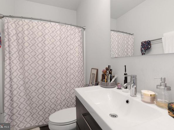 2302 Collins Street, Philadelphia PA 19125