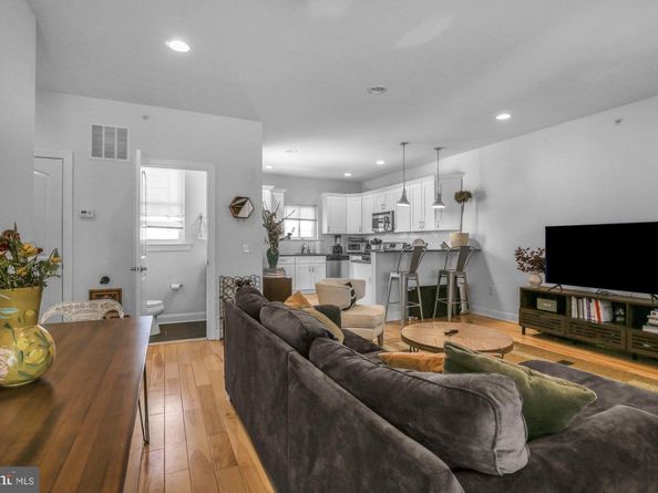 2302 Collins Street, Philadelphia PA 19125