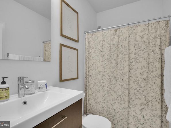 2302 Collins Street, Philadelphia PA 19125
