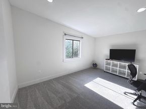 1534 Youngs Point Place, Herndon VA 20170