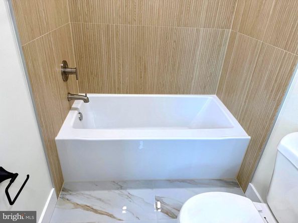 1534 Youngs Point Place, Herndon VA 20170