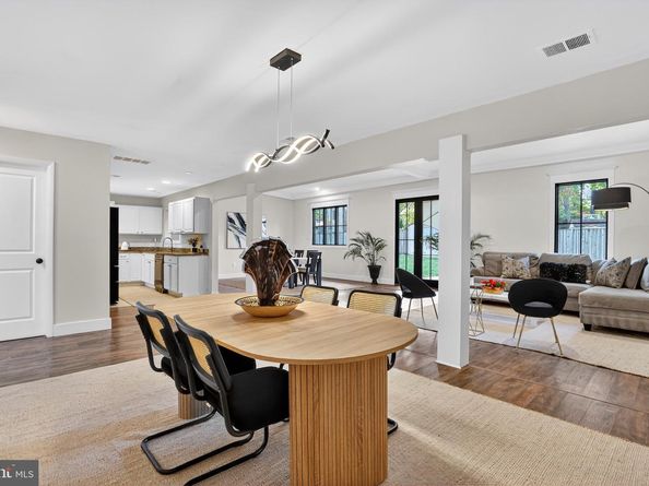 1534 Youngs Point Place, Herndon VA 20170