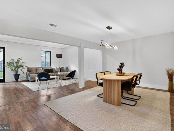 1534 Youngs Point Place, Herndon VA 20170