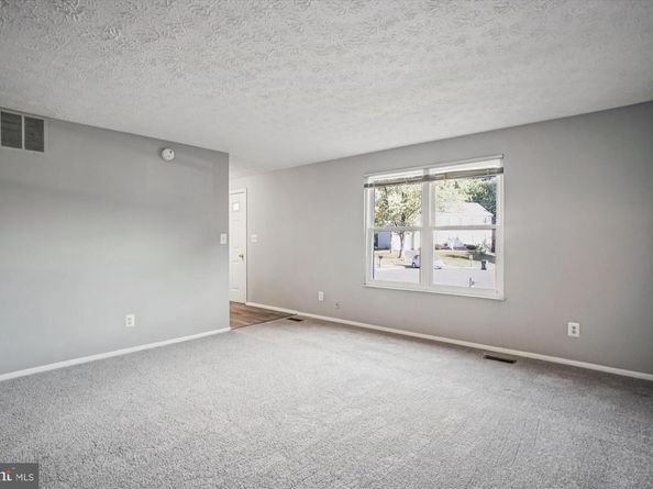 1741 Whitewood Lane, Herndon VA 20170