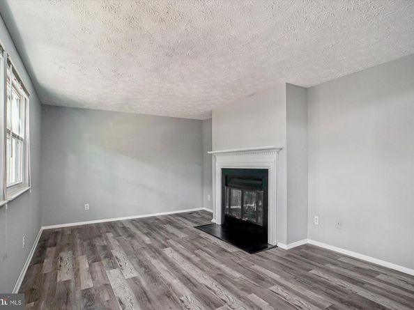 1741 Whitewood Lane, Herndon VA 20170