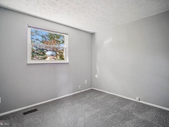 1741 Whitewood Lane, Herndon VA 20170