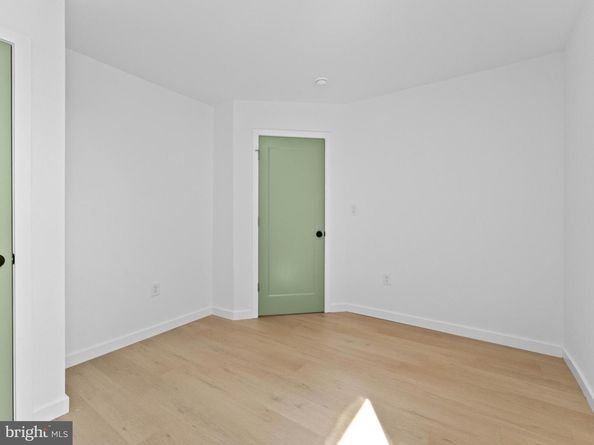 6930 Dicks Avenue, Philadelphia PA 19142