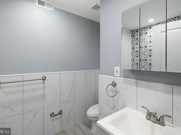 1331 S Colorado Street, Philadelphia PA 19146